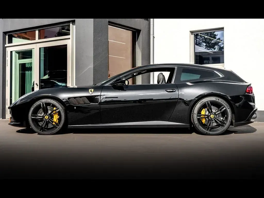 Gebraucht Ferrari GTC4Lusso 689 PS (506 kW) 2018 Schwarz Kombi