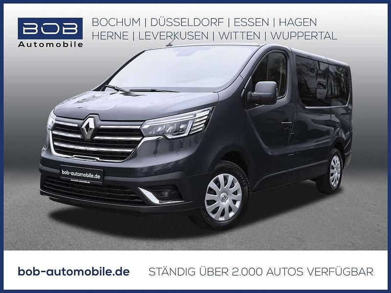 Gebraucht Renault Trafic 150 PS (110 kW) 2023 Kometengrau Van / Kleinbus