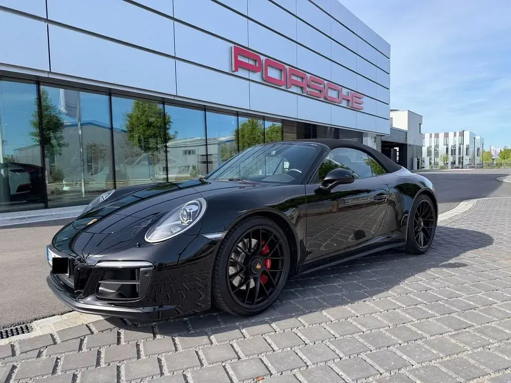Begagnad Porsche 991 450 HK (330 kW) 2017 Svart Cab