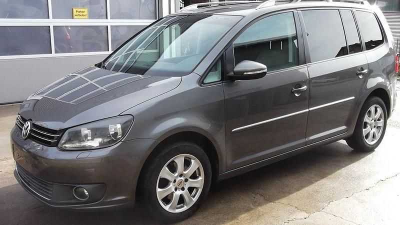 Gebraucht VW Touran Highline 105 PS (77 kW) 2010 Grau Van / Kleinbus