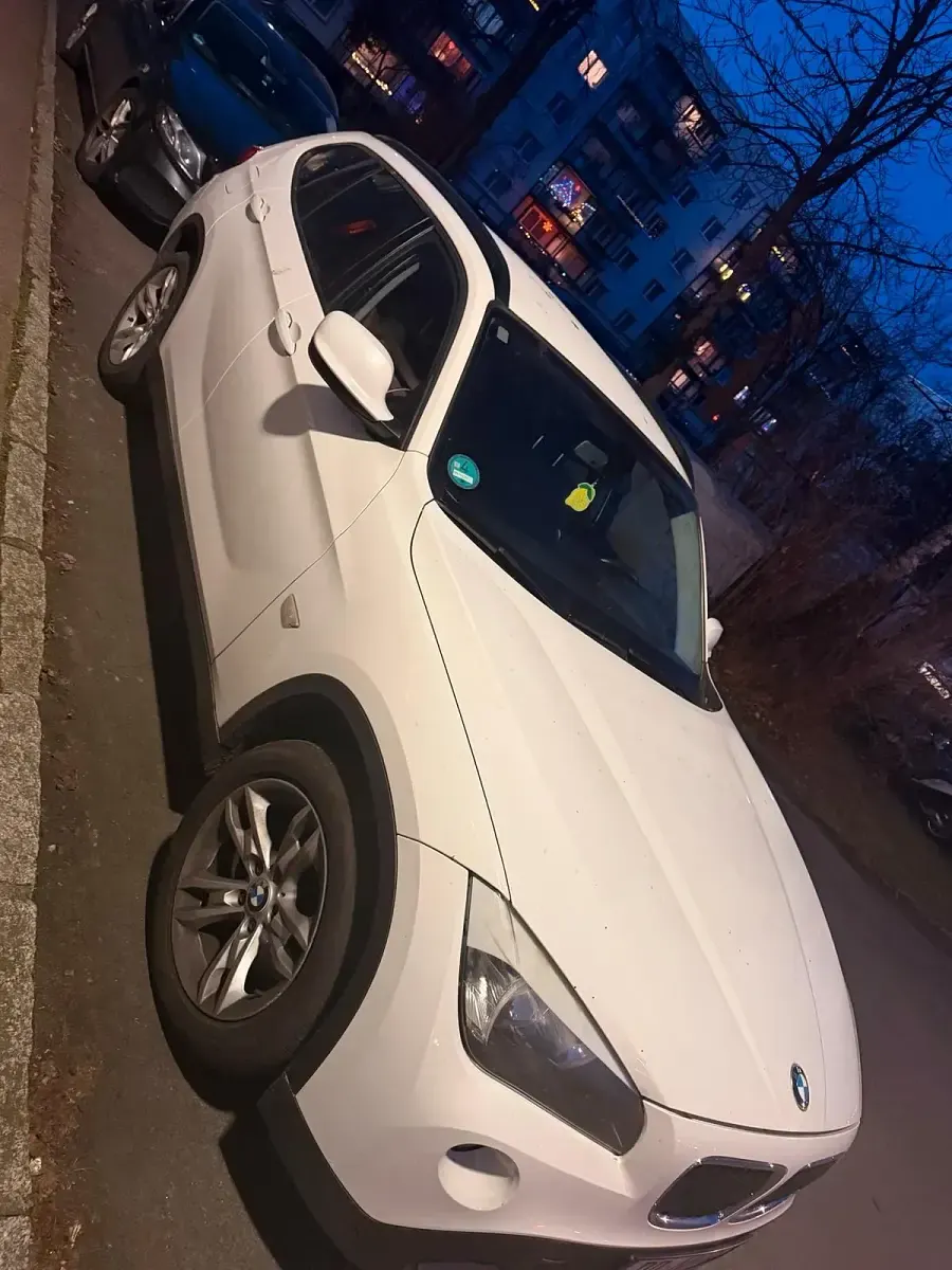 Gebraucht BMW X1 143 PS (105 kW) 2011 Weiß SUV