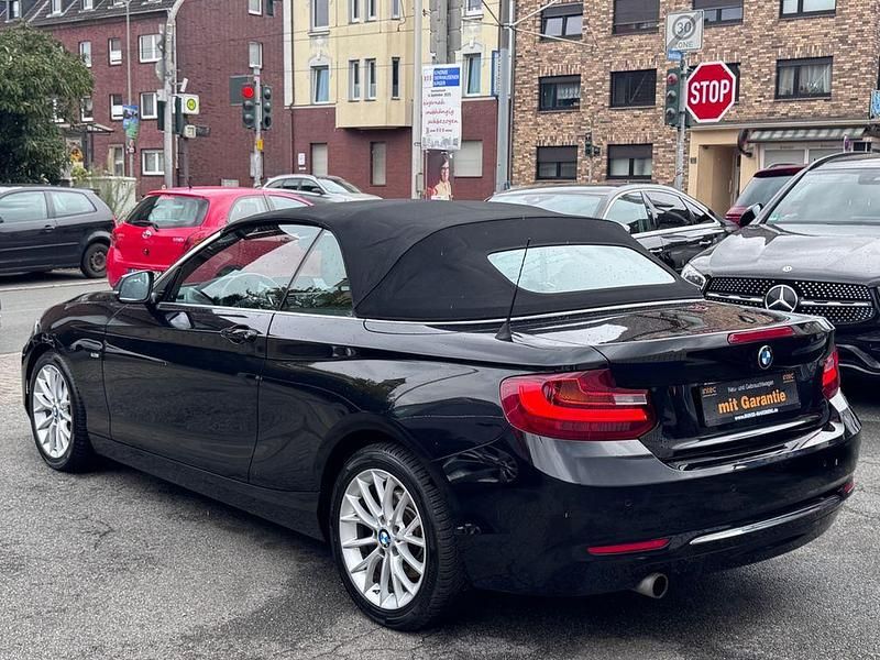 Gebraucht BMW 220 Luxury Line 184 PS (135 kW) 2015 Schwarz Cabrio