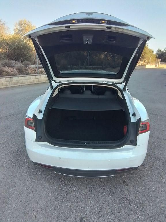 Gebraucht Tesla Model S 269 kW (367 PS) 2015 Weiß Kleinwagen