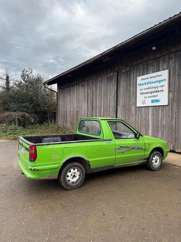 Gebraucht VW Caddy 75 PS (55 kW) 1998 Grün Van / Kleinbus
