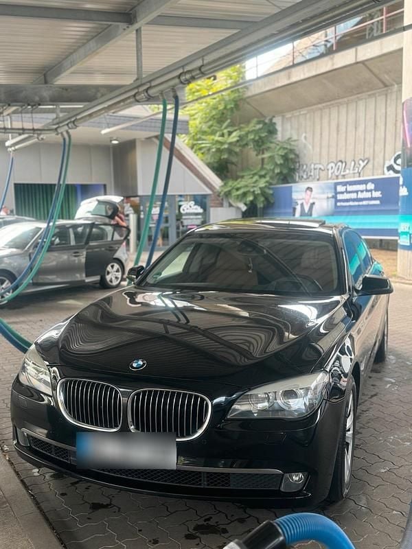 Gebraucht BMW 740 306 PS (225 kW) 2011 Limousine