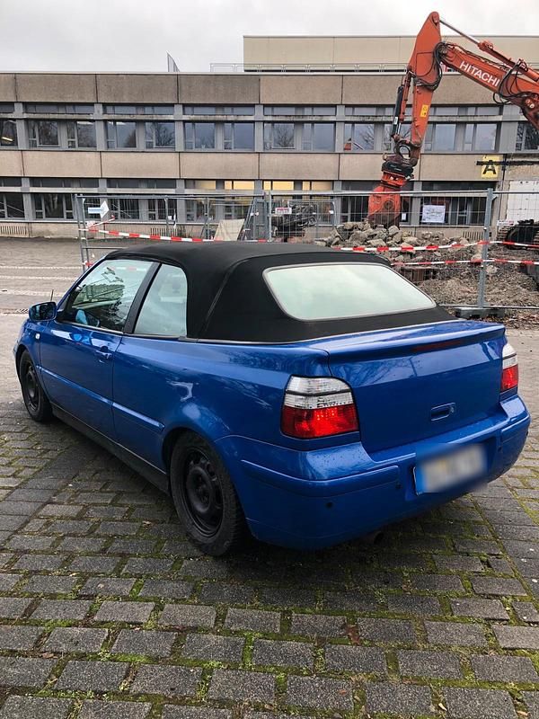 Blau Gebraucht 1998 VW Golf Cabriolet Cabrio | 1.420 € (Superpreis) - Bild 1/4