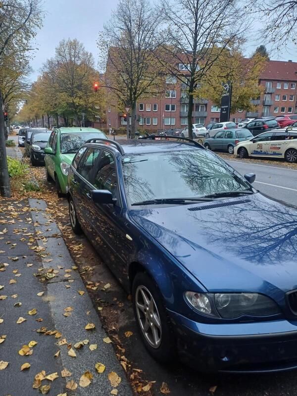 Blau Gebraucht 2004 BMW 320 Kombi | 2.500 € (Teuer) - Bild 1/4