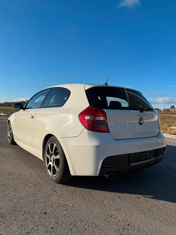 Gebraucht BMW 118 Coupé M Sport 143 PS (105 kW) 2007 Weiß Coupé