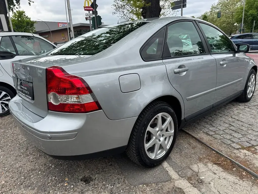 Gebraucht Volvo S40 140 PS (102 kW) 2005 Silber Limousine
