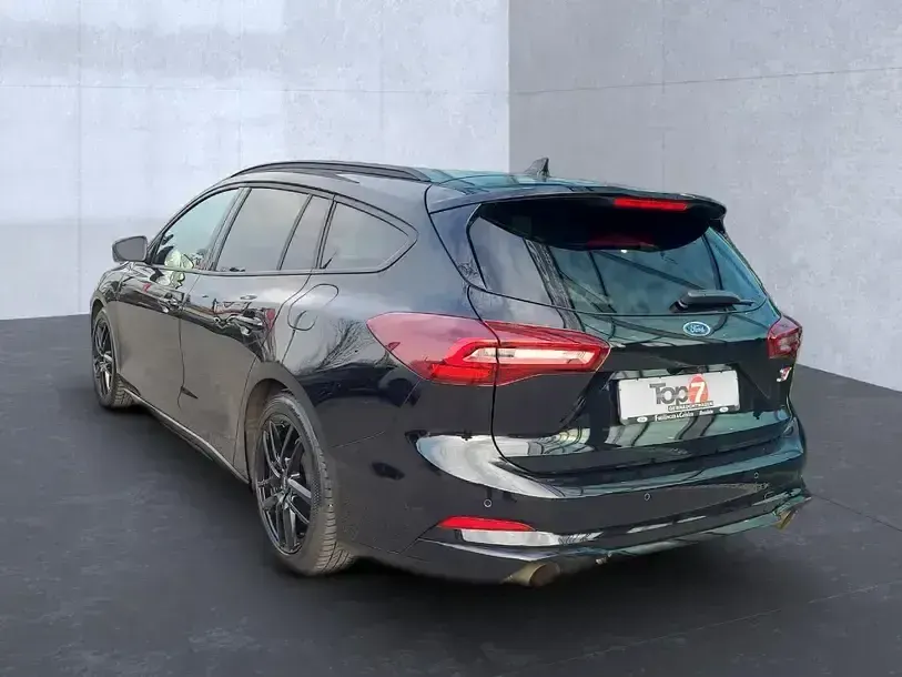 Używany Ford Focus ST 280 KM (205 kW) 2023 Czarny Kombi
