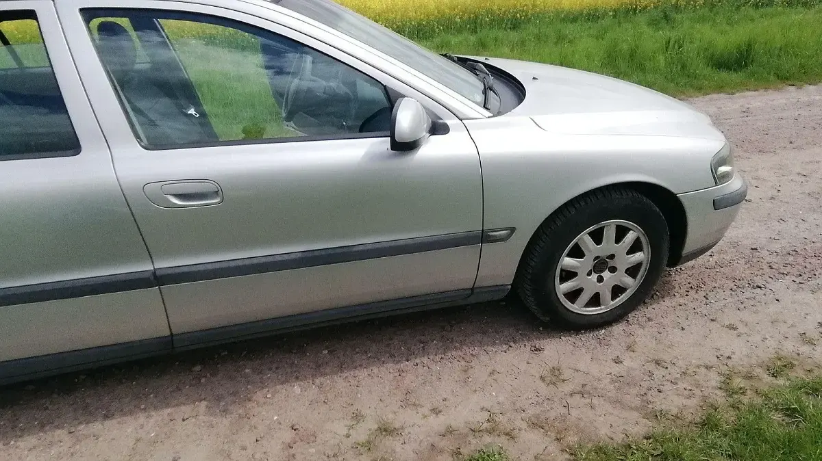 Gebraucht Volvo S60 170 PS (125 kW) 2000 Silber Limousine