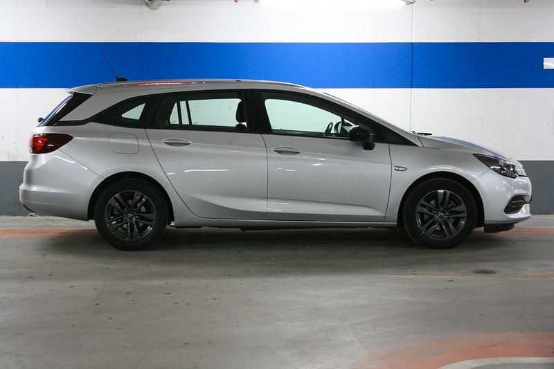 Gebraucht Opel Astra 145 PS (106 kW) 2021 Silber Kombi