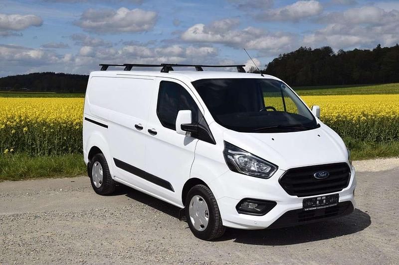Gebraucht Ford Transit Custom Trend 131 PS (96 kW) 2019 Frostweiß Van / Kleinbus