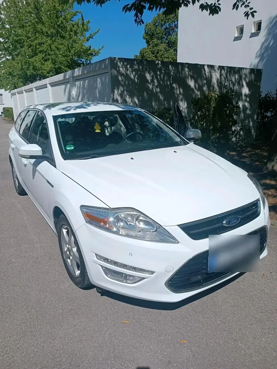 Gebraucht Ford Mondeo 170 PS (125 kW) 2012 Weiß Limousine