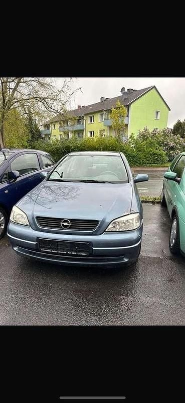 Blau Gebraucht 2001 Opel Astra Comfort Limousine | 900 € (Guter Preis) - Bild 1/4