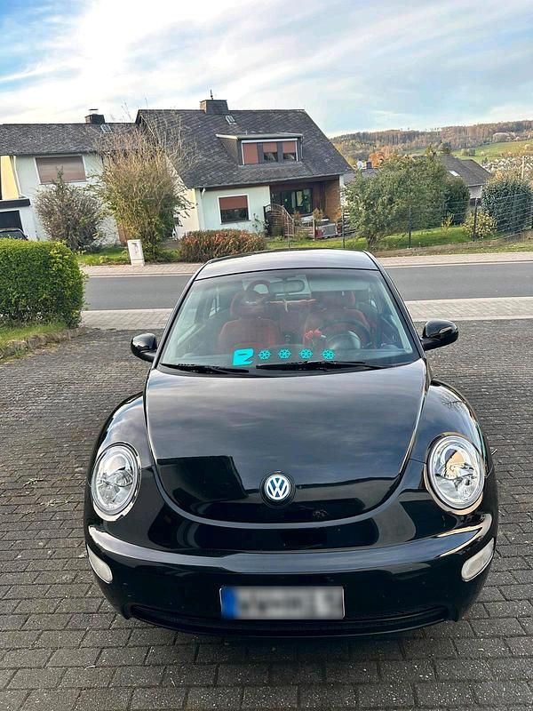 Używany VW Beetle 116 KM (85 kW) 2001 Czarny Hatchback