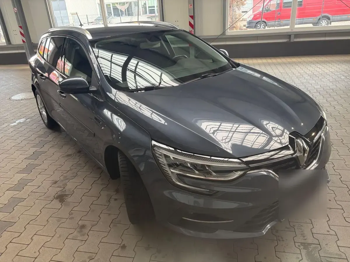 Gebraucht Renault Mégane GrandTour Techno 116 PS (85 kW) 2021 Grau Kombi