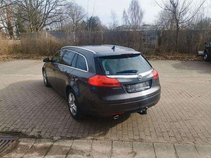 Gebraucht Opel Insignia 160 PS (117 kW) 2009 Grau Limousine