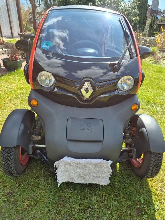Gebraucht Renault Twizy 13 kW (18 PS) 2021 Schwarz Kleinwagen