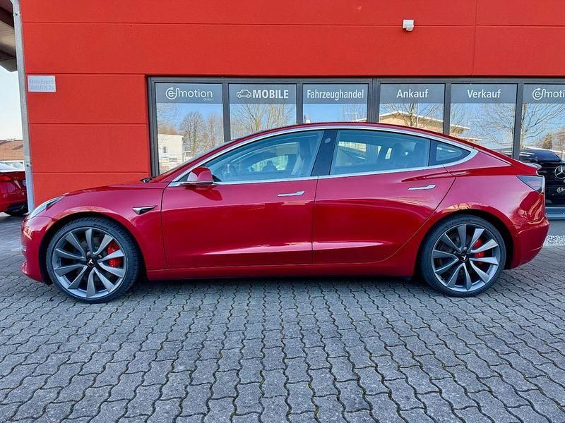 Gebraucht Tesla Model 3 Performance 377 kW (513 PS) 2019 Rot Limousine