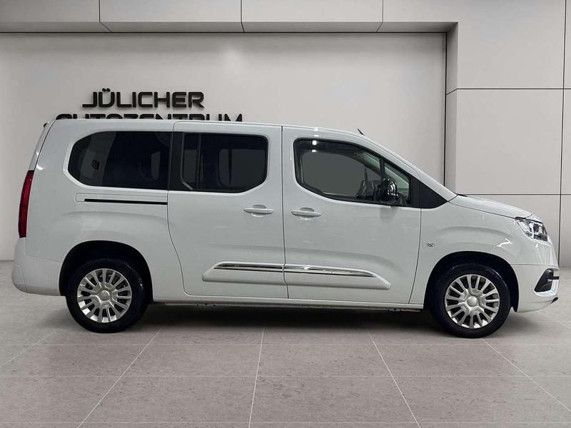 Gebraucht Toyota Proace 131 PS (96 kW) 2023 Icy white Van / Kleinbus
