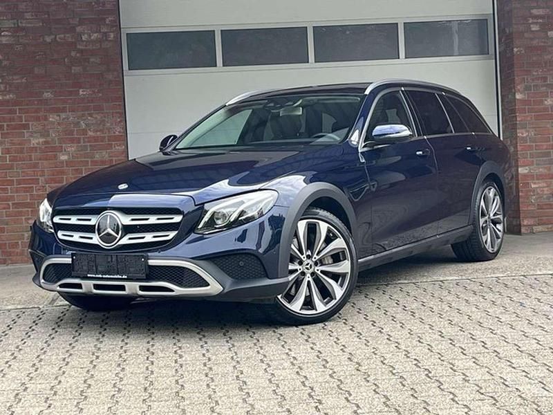 Cavansitblau metalliclack Gebraucht 2019 Mercedes E400 Kombi | 39.500 € (Fairer Preis) - Bild 1/4