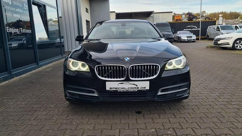 Gebraucht BMW 518 150 PS (110 kW) 2015 Schwarz Limousine
