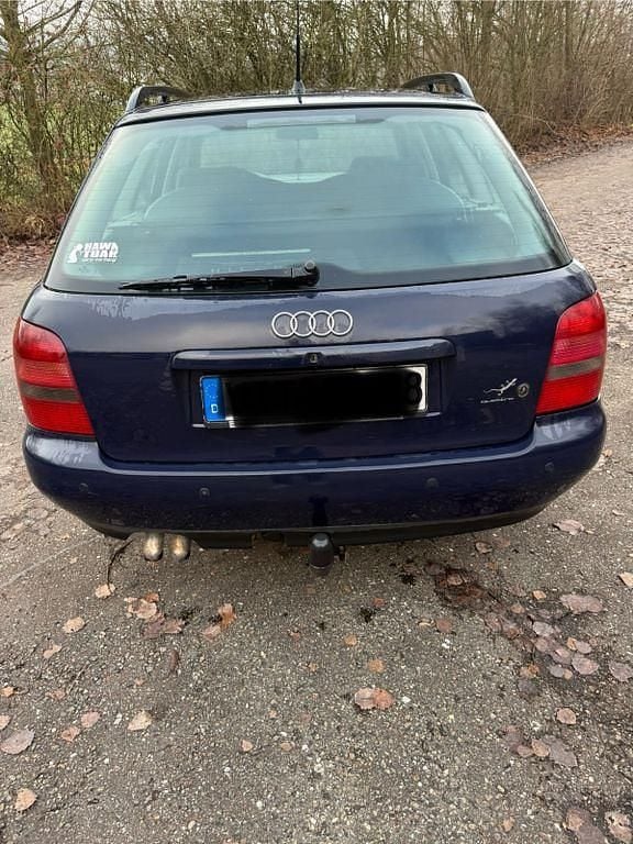 Gebraucht Audi A4 110 PS (80 kW) 1998 Blau Kombi