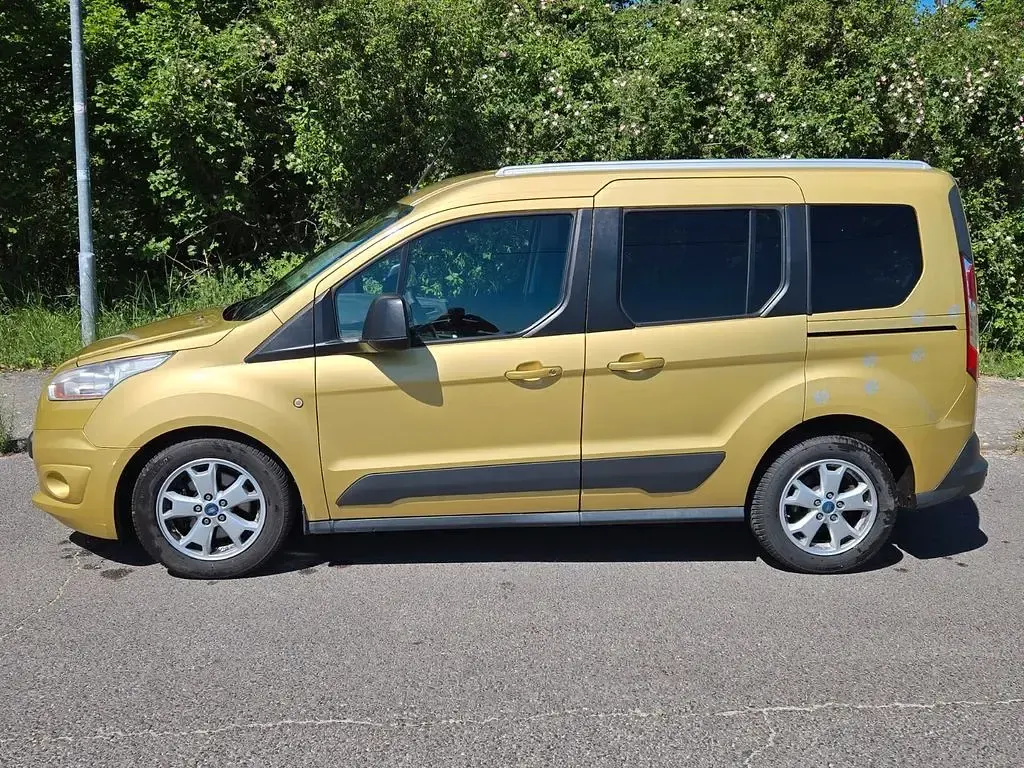 Gebraucht Ford Tourneo Connect Trend 101 PS (74 kW) 2014 Gold Van / Kleinbus