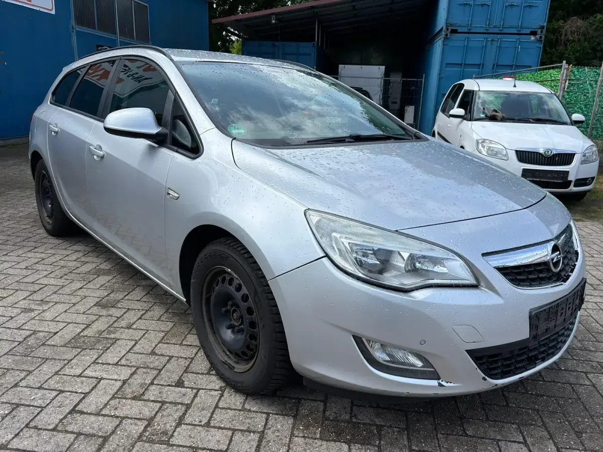 Brugt Opel Astra 2011 Sølv Stationcar