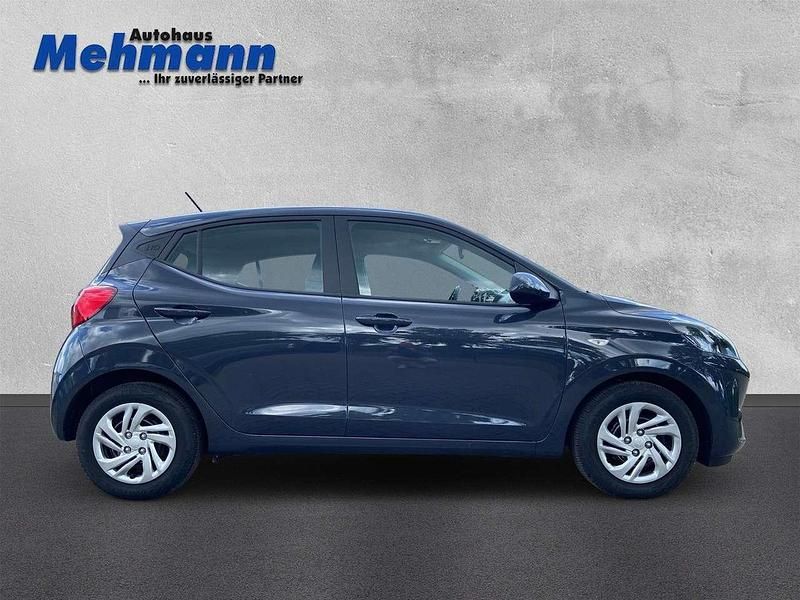 Gebraucht Hyundai i10 Select 63 PS (46 kW) 2025 Grau Kleinwagen
