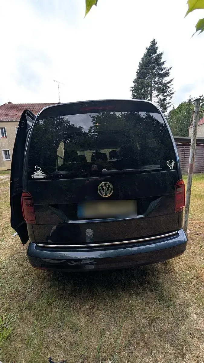 Gebraucht VW Caddy Highline 102 PS (75 kW) 2017 Blau Van / Kleinbus