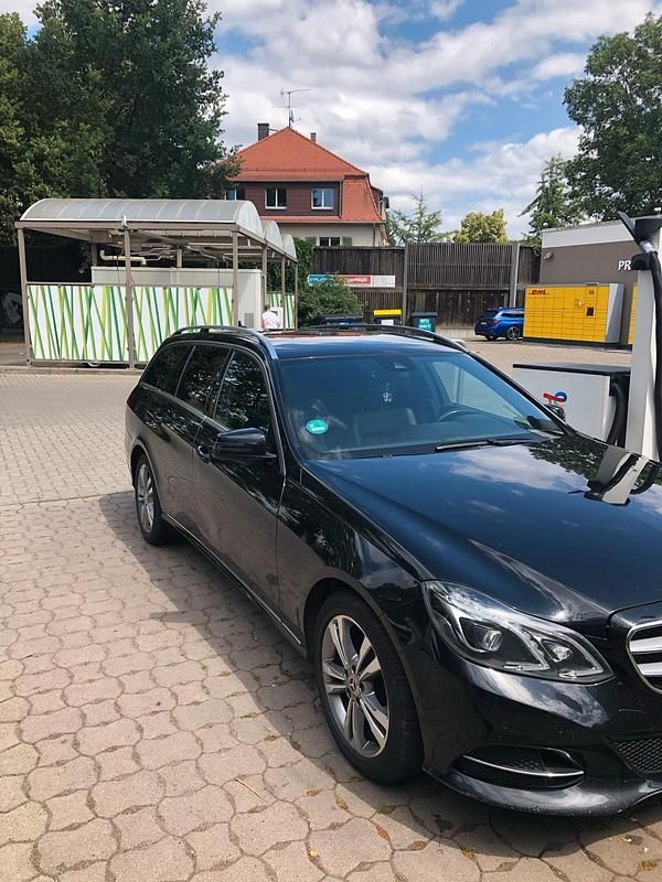 Gebraucht Mercedes E200 136 PS (100 kW) 2013 Schwarz Kombi