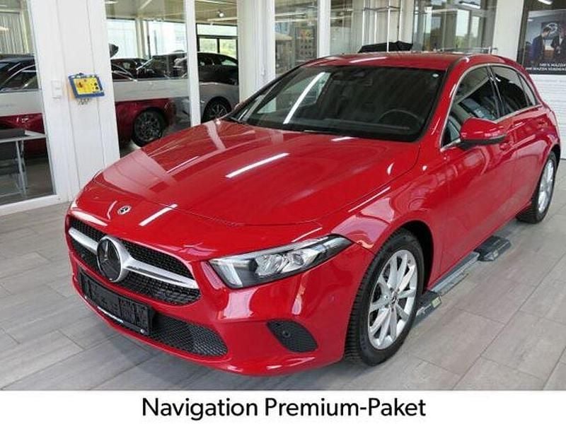 Gebraucht Mercedes A220 Business 190 PS (139 kW) 2019 Rot Limousine