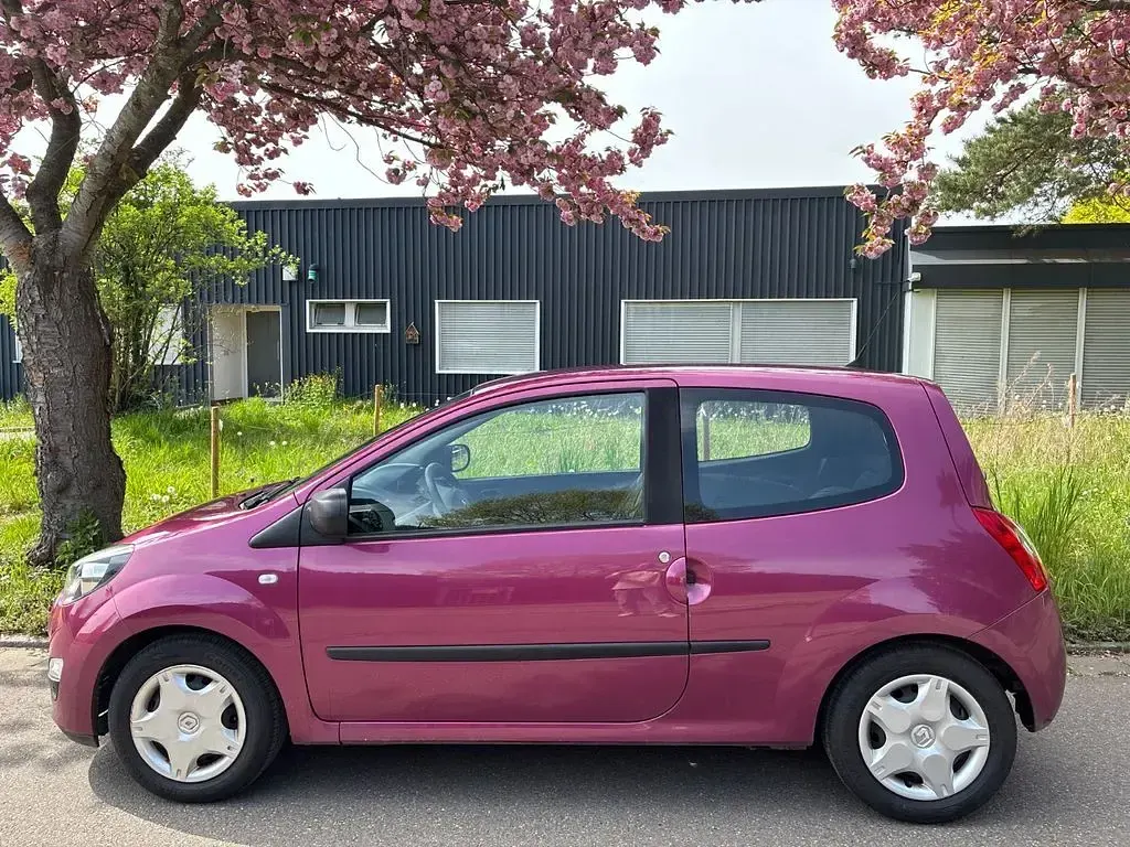 Gebraucht Renault Twingo Dynamique 75 PS (55 kW) 2014 Violet Kleinwagen