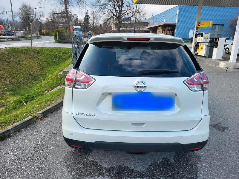 Gebraucht Nissan X-Trail Acenta 131 PS (96 kW) 2015 Weiß SUV
