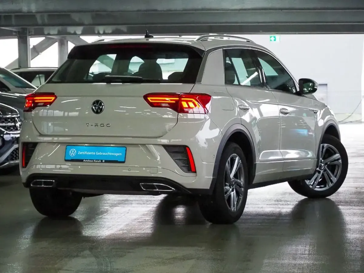 Second-hand VW T-Roc R-line 150 CP (110 kW) 2023 Gri SUV