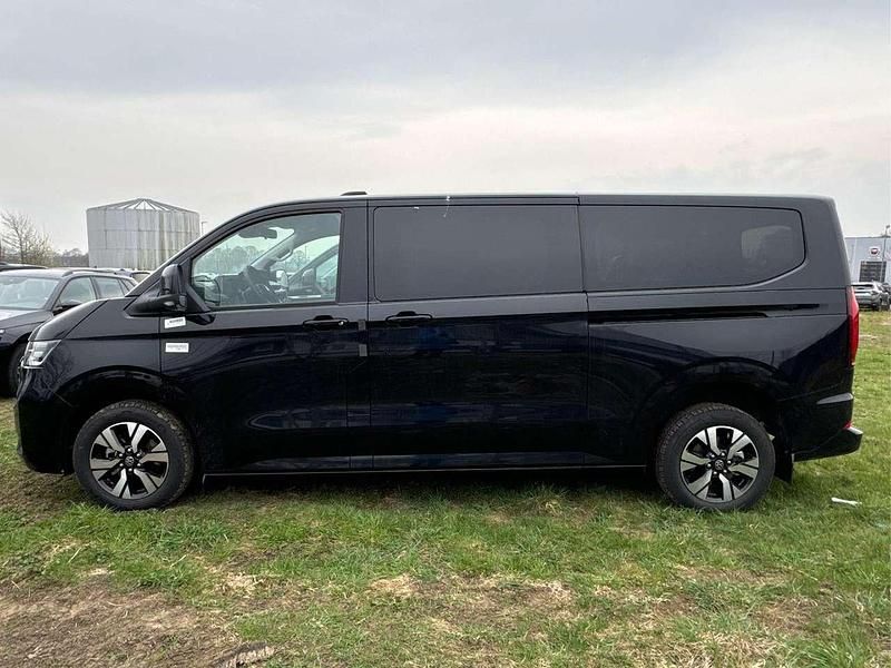 Neu VW T7 Style 170 PS (125 kW) 2025 Midnight black metallic Van