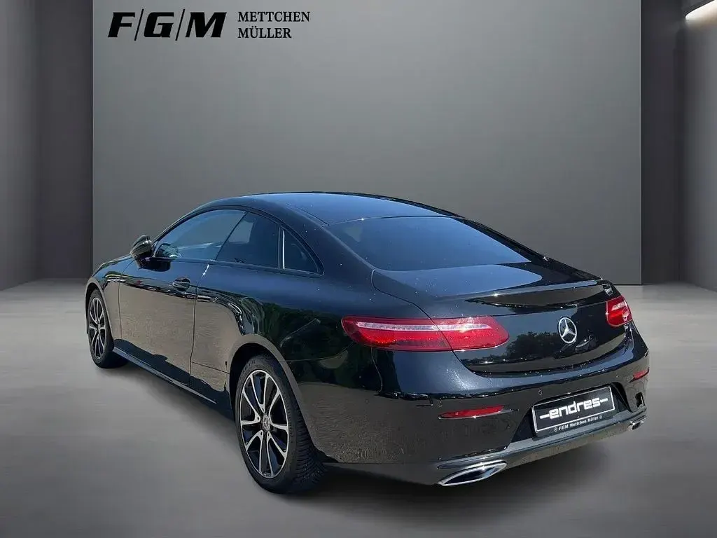 Second-hand Mercedes E220 Avantgarde 194 CP (142 kW) 2020 Negru Coupe
