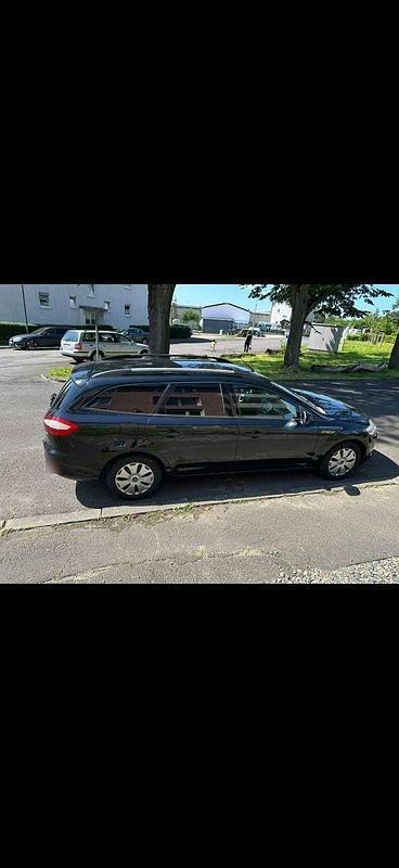Gebraucht Ford Mondeo Ghia 140 PS (102 kW) 2008 Schwarz Kombi