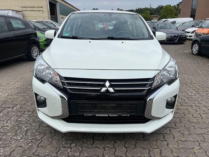 Weiß Gebraucht 2021 Mitsubishi Space Star Spirit Kleinwagen | 7.499 € (Fairer Preis) - Bild 1/4