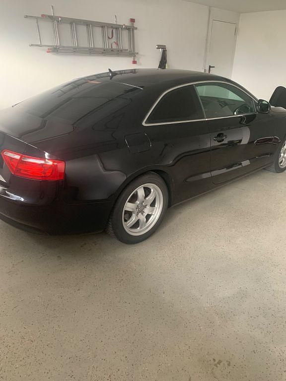 Gebraucht Audi A5 Sport 170 PS (125 kW) 2009 Schwarz Coupé