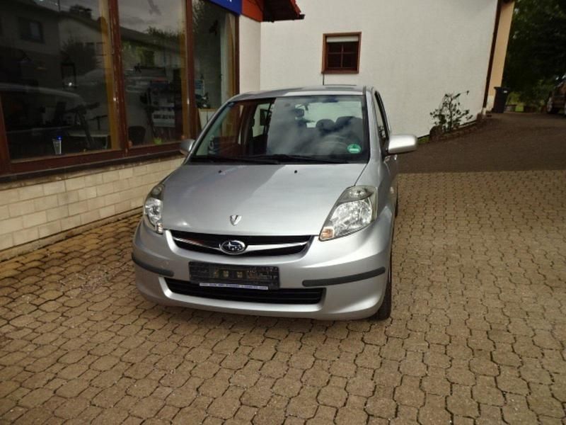 Silber Gebraucht 2010 Subaru Justy Kleinwagen | 3.450 € (Teuer) - Bild 1/4