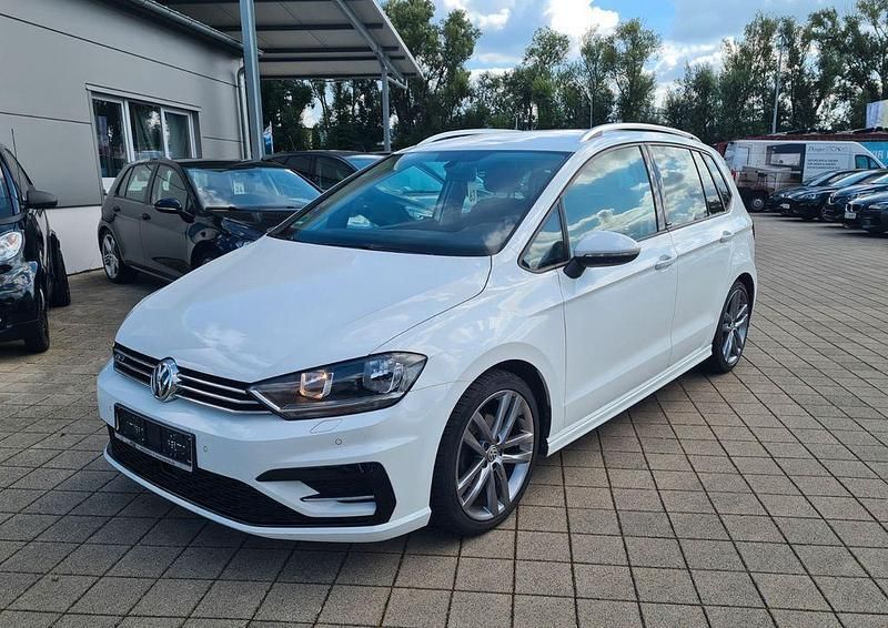 Weiß Gebraucht 2016 VW Golf VII R-line Limousine | 17.699 € (Fairer Preis) - Bild 1/4