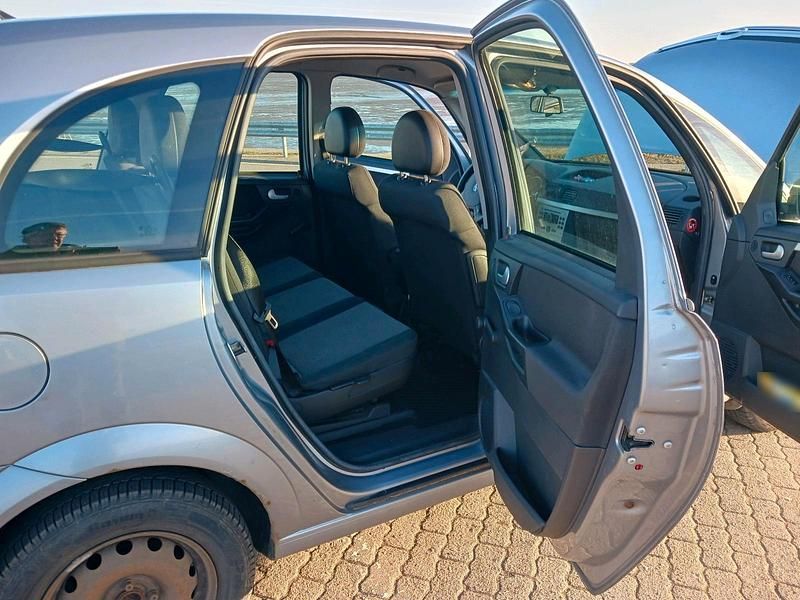 Gebraucht Opel Meriva 90 PS (66 kW) 2005 Silber Van / Kleinbus