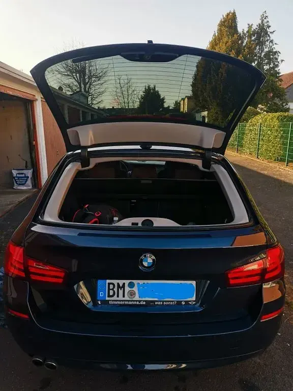 Gebraucht BMW 525 218 PS (160 kW) 2012 Blau Limousine