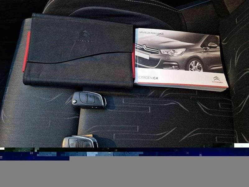 Gebraucht Citroën C4 Attraction 120 PS (88 kW) 2011 Limousine