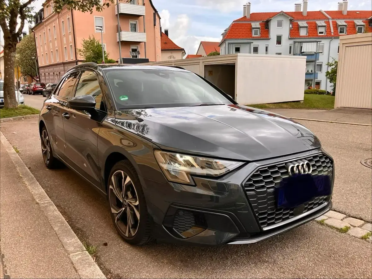Używany Audi A3 150 KM (110 kW) 2023 Szary Sedan/Limuzyna