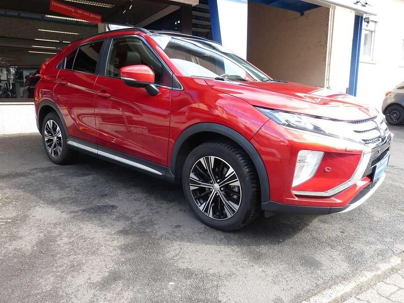 Gebraucht Mitsubishi Eclipse Cross Top 163 PS (119 kW) 2019 Dynamik rot (d) SUV