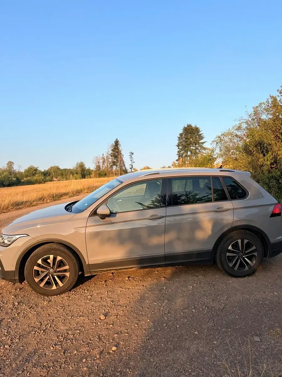 Gebraucht VW Tiguan United 150 PS (110 kW) 2020 Grau SUV
